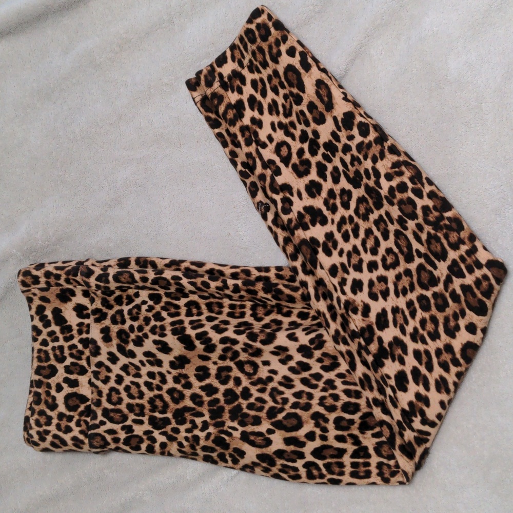 SOLD Torrid Leopard Print Pixie Ponte Pants sz 0 Leggings 12 / 14 - Picture 4 of 5
